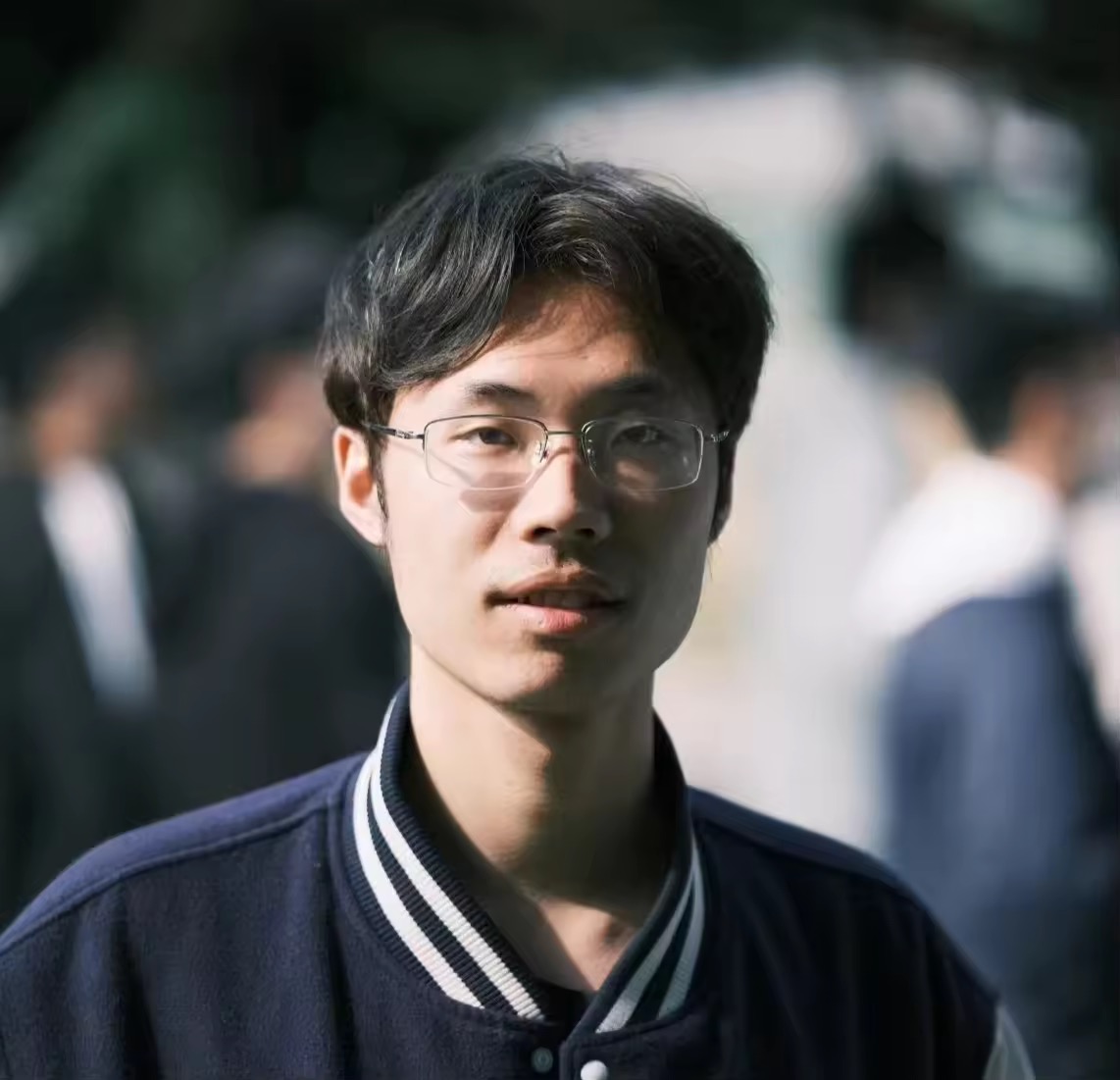 Ruilin Luo (骆瑞霖)